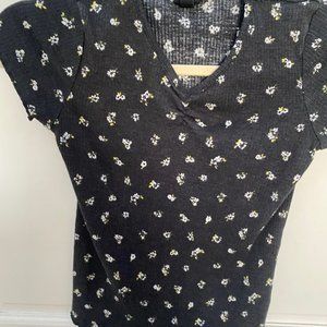 Black floral tee